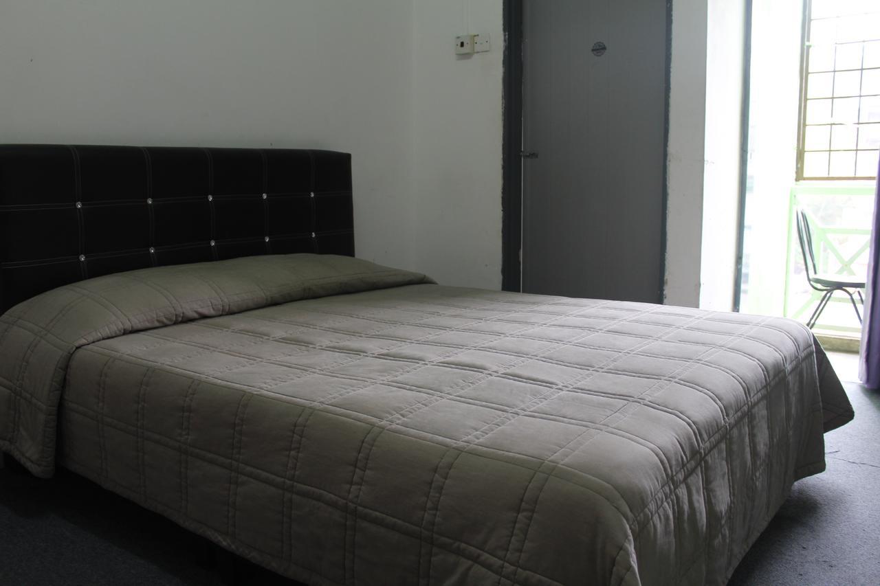 Netasha Holiday Inn Tanah Rata Exteriör bild